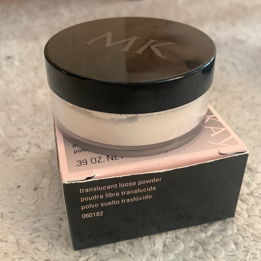 SOLD New in Box Mary Kay Translucent Loose Powder